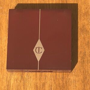 Charlotte Tilbury Eyeshadow Palette - Rich Burgundy